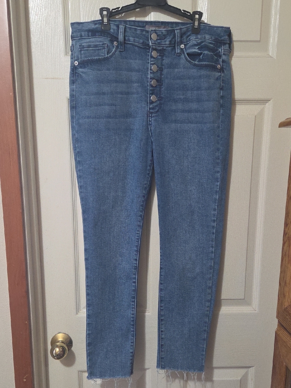Just USA High-Rise Skinny Jeans in Medium Blue Wash
